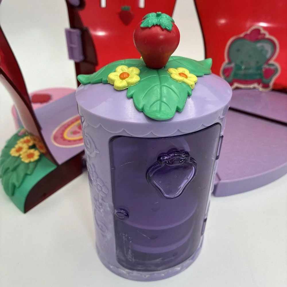 2003 Strawberry Shortcake Berry Sweet Home Playset /Honey Pie Pony/Accessories